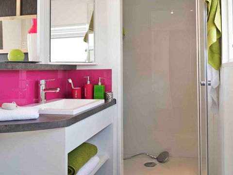 MOBILHOME 4 personnes - COTTAGE VIP 2 CHAMBRES