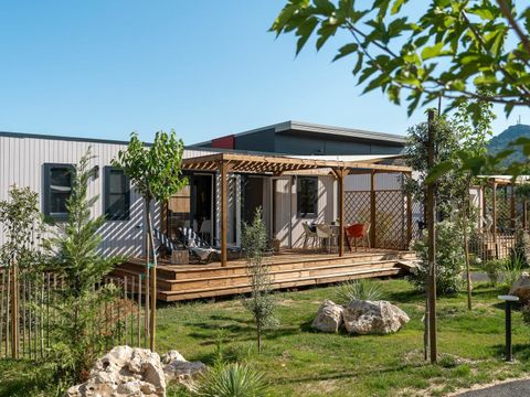 MOBILHOME 6 personnes - COTTAGE 6p 3ch 2SdB ****