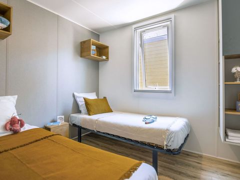 MOBILHOME 4 personnes - COTTAGE ROBINSON 4p 2ch clim ****