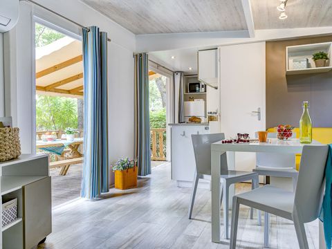 MOBILHOME 7 personnes - COTTAGE 6/7p 3ch clim ***