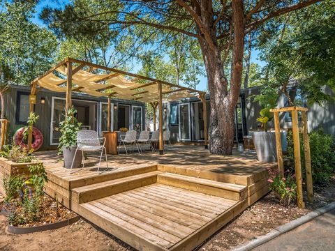 MOBILHOME 10 personnes - COTTAGE FRIENDS 10p 5ch 2SdB ****