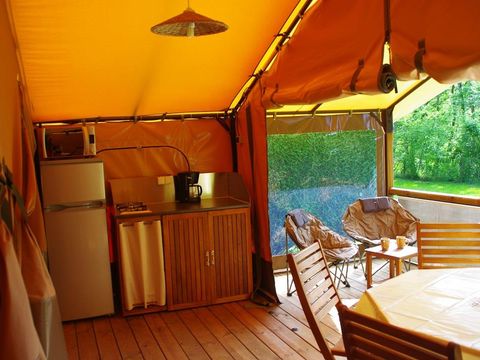 Tente en toile et en bois 5 personnes - Lodge