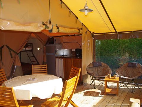 Tente en toile et en bois 5 personnes - Lodge