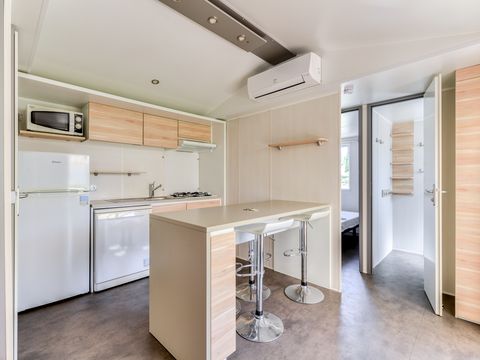 MOBILHOME 4 personnes -  Mobil-home Premium 28m² - 2 chambres - TV + climatisé + Lave vaiselle 4 pers