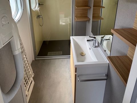 MOBILHOME 6 personnes - Mobil-home Premium 30m² - 3 chambres - TV + clim + lave vaisselle ou lave linge 6 pers
