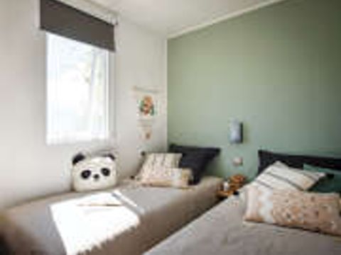 MOBILHOME 4 personnes - Mobil home Premium Plus 31m2 - 2 chambres +TV+Clim+Draps+Serviettes+Lits faits+Ménage inclus 4 pers