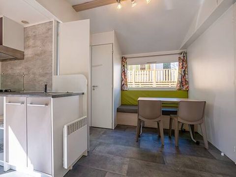 Mobilhome 6 personnes - Mobil-home | Comfort | 2 Ch. | 4/6 Pers. | Terrasse Simple | 1 SDB | Clim.