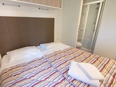Mobilhome 6 personnes - Mobil-home | Comfort | 2 Ch. | 4/6 Pers. | Terrasse Simple | 1 SDB | Clim.