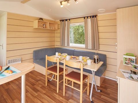 Mobilhome 6 personnes - Homair mobil homes au camping de la Méditerranée Classic XL | 2 Ch. | 4/6 Pers. | Terrasse surélevée | Clim.