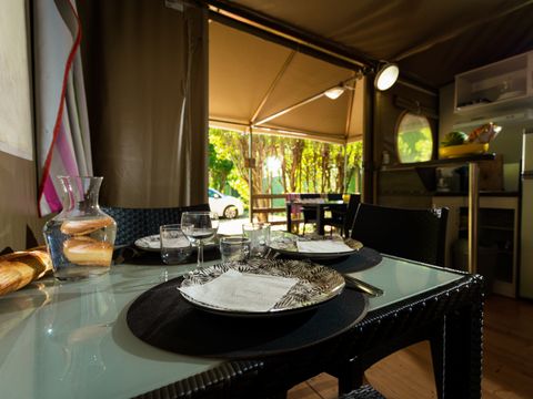 BUNGALOW TOILÉ 4 personnes - LODGE