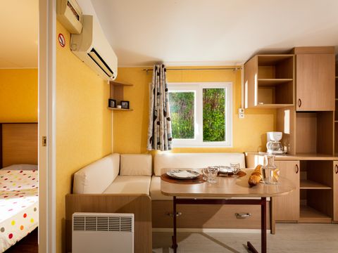 MOBILHOME 4 personnes - Mobil Home Esseentiel : 4personnes (2 chambres, climatisation)