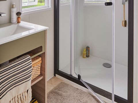 MOBILHOME 5 personnes - Mobil Home Prestige - 27m²  2 chambres (Clim, TV, LV) -