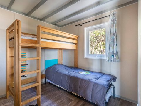 CHALET 5 personnes - Chalet | Comfort | 2 Ch. | 5 Pers. | Terrasse surélevée | Clim. | TV