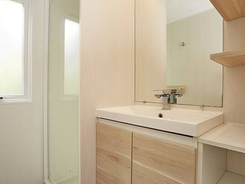 MOBILHOME 6 personnes - Mobil-home | Classic | 3 Ch. | 6 Pers. | Terrasse surélevée | Clim. | TV