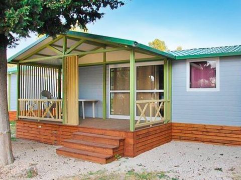 CHALET 6 personnes - Chalet | Classic | 3 Ch. | 6 Pers. | Terrasse surélevée | 1 SDB | Clim. | TV