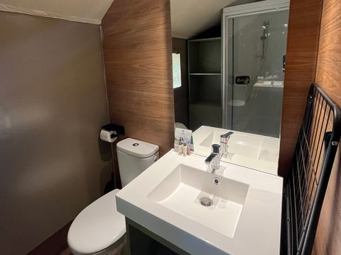 Hébergement 4 personnes - Tente lodge AVEC sanitaires