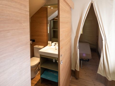 Hébergement 4 personnes - Tente lodge AVEC sanitaires