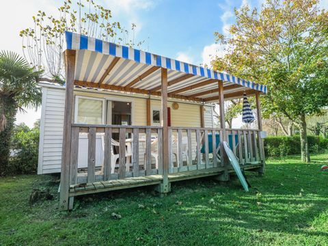 MOBILHOME 4 personnes - Standard 16m² - 2 chambres, sans sanitaires + terrasse couverte
