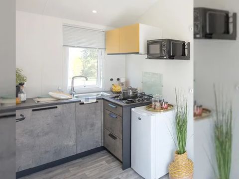 MOBILHOME 2 personnes - Confort 20m² - 1 chambre + terrasse intégrée
