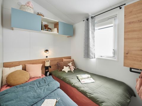MOBILHOME 6 personnes - NEW 2023// Mobil-Home Premium 40m² 3 chambres + 2 SDB + terrasse couverte + LV + TV