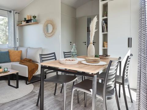 MOBILHOME 6 personnes - NEW 2023// Mobil-Home Premium 40m² 3 chambres + 2 SDB + terrasse couverte + LV + TV