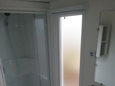 MOBILHOME 4 personnes -  Cap Deseo confort  34 m² Vue Mer et Jacuzzi 3/4 pers