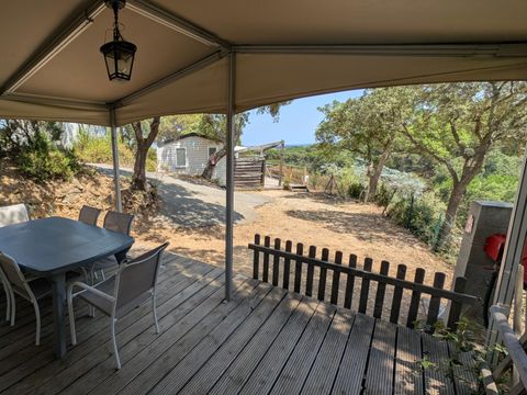 BUNGALOW TOILÉ 4 personnes - TENTE LODGE VUE MER ,  2 Chambres , cuisine équipée , terrasse bois , coin repas