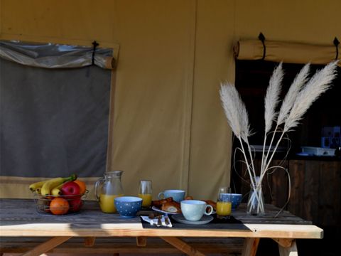 Tente en toile et en bois 4 personnes - LODGE SAFARI