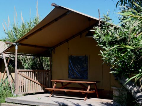 Tente en toile et en bois 4 personnes - LODGE SAFARI