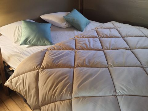 Tente en toile et en bois 4 personnes - Lodge Safari (Photos non contractuelles : en cours d'installation)
