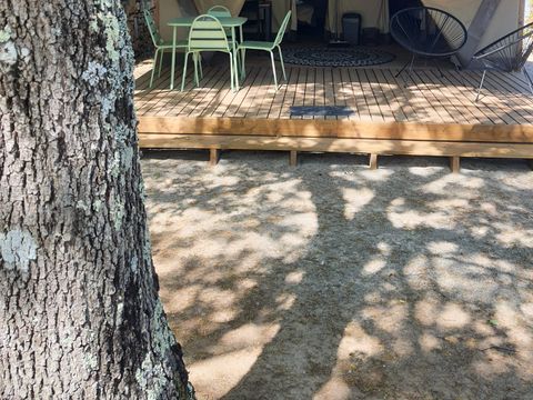 Tente en toile et en bois 4 personnes - Lodge Safari (Photos non contractuelles : en cours d'installation)