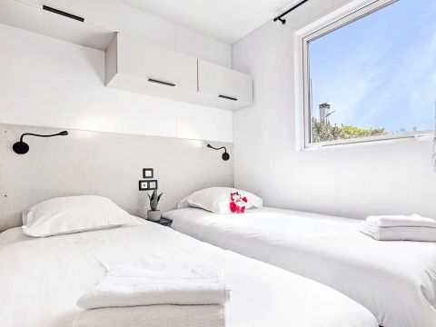 Mobilhome 10 personnes - Cottage Ibardin 6 Pièces 10 Personnes Climatisé + TV