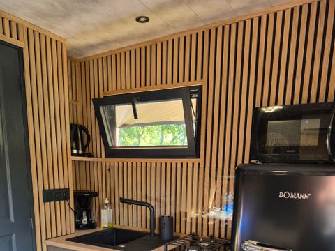 Tente en toile et en bois 3 personnes - Cabane bois Glamping sous toile saharienne