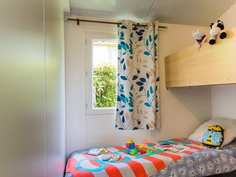 HÉBERGEMENT INSOLITE 5 personnes - Tithome 4/5 pers. 