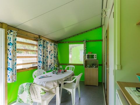 HÉBERGEMENT INSOLITE 5 personnes - Tithome 4/5 pers. 