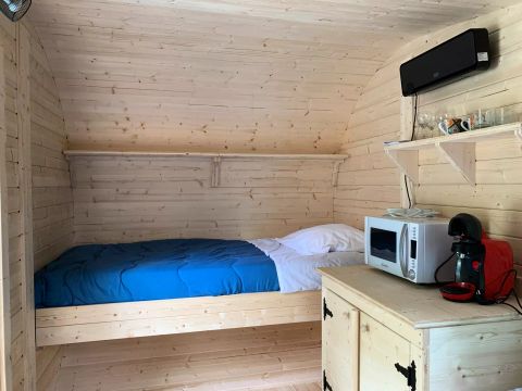 HÉBERGEMENT INSOLITE 2 personnes - Cabane Hobbit 2 Personnes Sans Sanitaire