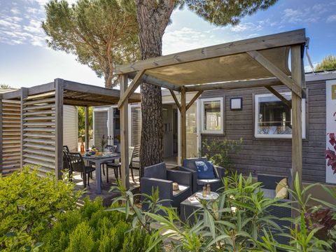 MOBILHOME 4 personnes - COTTAGE 4p 2ch 2SdB ****