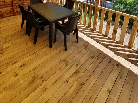 MOBILHOME 4 personnes - PREMIUM 2 CH - 30 m² / terrasse couverte 15 m²  ( animaux non acceptés- non fumeur).