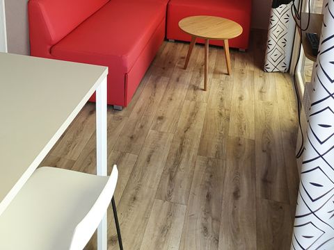 Mobilhome 4 personnes - PREMIUM 2 CH - 30 m² / terrasse couverte 15 m² ( animaux non acceptés- non fumeur).