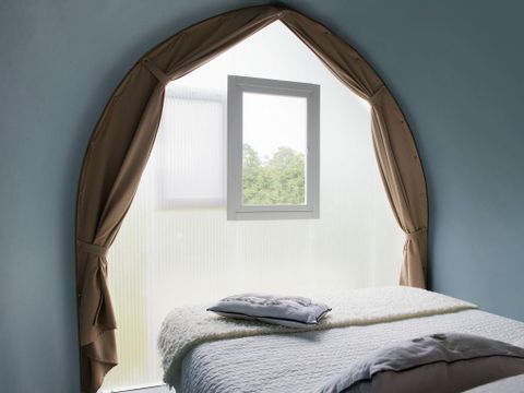 TENTE 2 personnes - Le Coco 1 chambre 12m² sans sanitaires(2 adultes maxi - animaux inderdit - non fumeur)