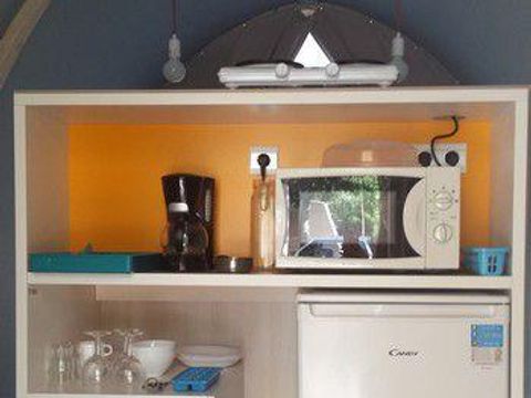 TENTE 2 personnes - Le Coco 1 chambre 12m² sans sanitaires(2 adultes maxi - animaux inderdit - non fumeur)