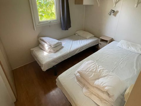 MOBILHOME 4 personnes - Disponible à partir de 17h