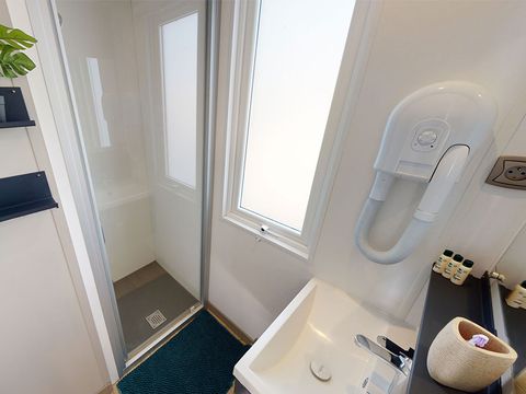 Mobilhome 4 personnes - Mobil home Sainte-Croix - 28m² - 2 chambres + TV + A/C