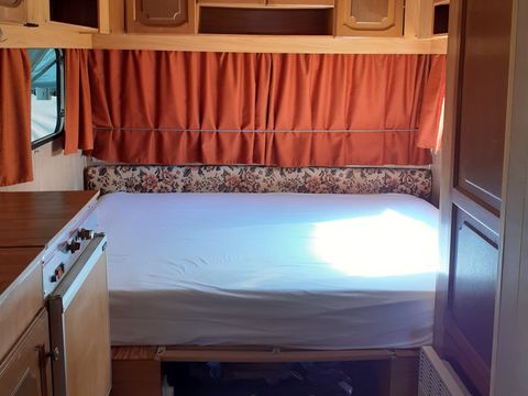 CARAVANE 4 personnes - La Canette