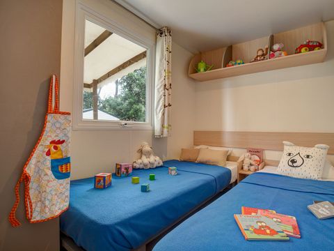 MOBILHOME 7 personnes - COTTAGE 6/7p 3ch clim ***