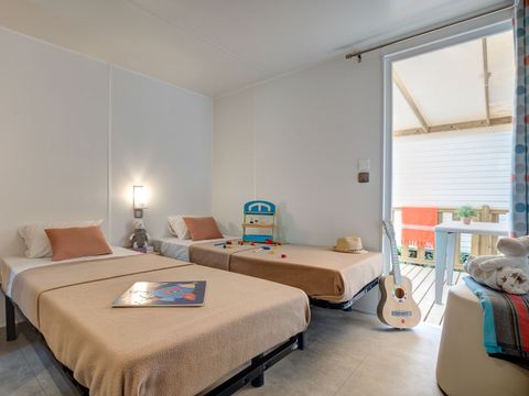 MOBILHOME 4 personnes - COTTAGE 4p 2ch 2SdB clim ****