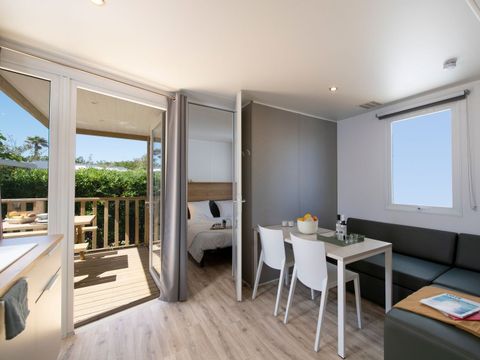 MOBILHOME 4 personnes - COTTAGE 4p 2ch clim ***<br/><br/>