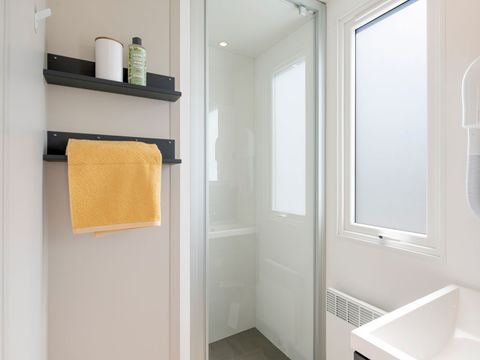 MOBILHOME 4 personnes - COTTAGE 4p 2ch clim ***<br/><br/>