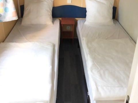 MOBILHOME 5 personnes - HAWAI 2 chambres - 28m² - avec CLIM + TV - terrasse couverte 13 m²