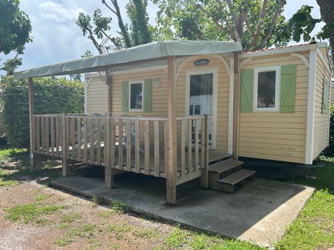 MOBILHOME 5 personnes - HAWAI 2 chambres - 28m² - avec CLIM + TV - terrasse couverte 13 m²